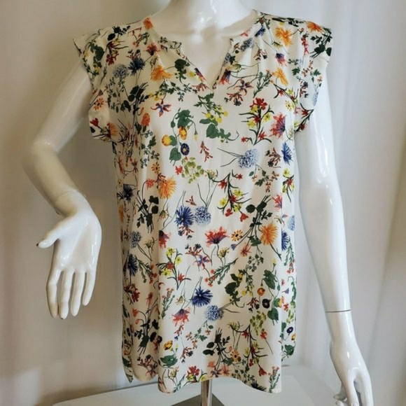 ISO: Pleion White Floral Top Pleat Back Cap Sleeve - Picture 1 of 1